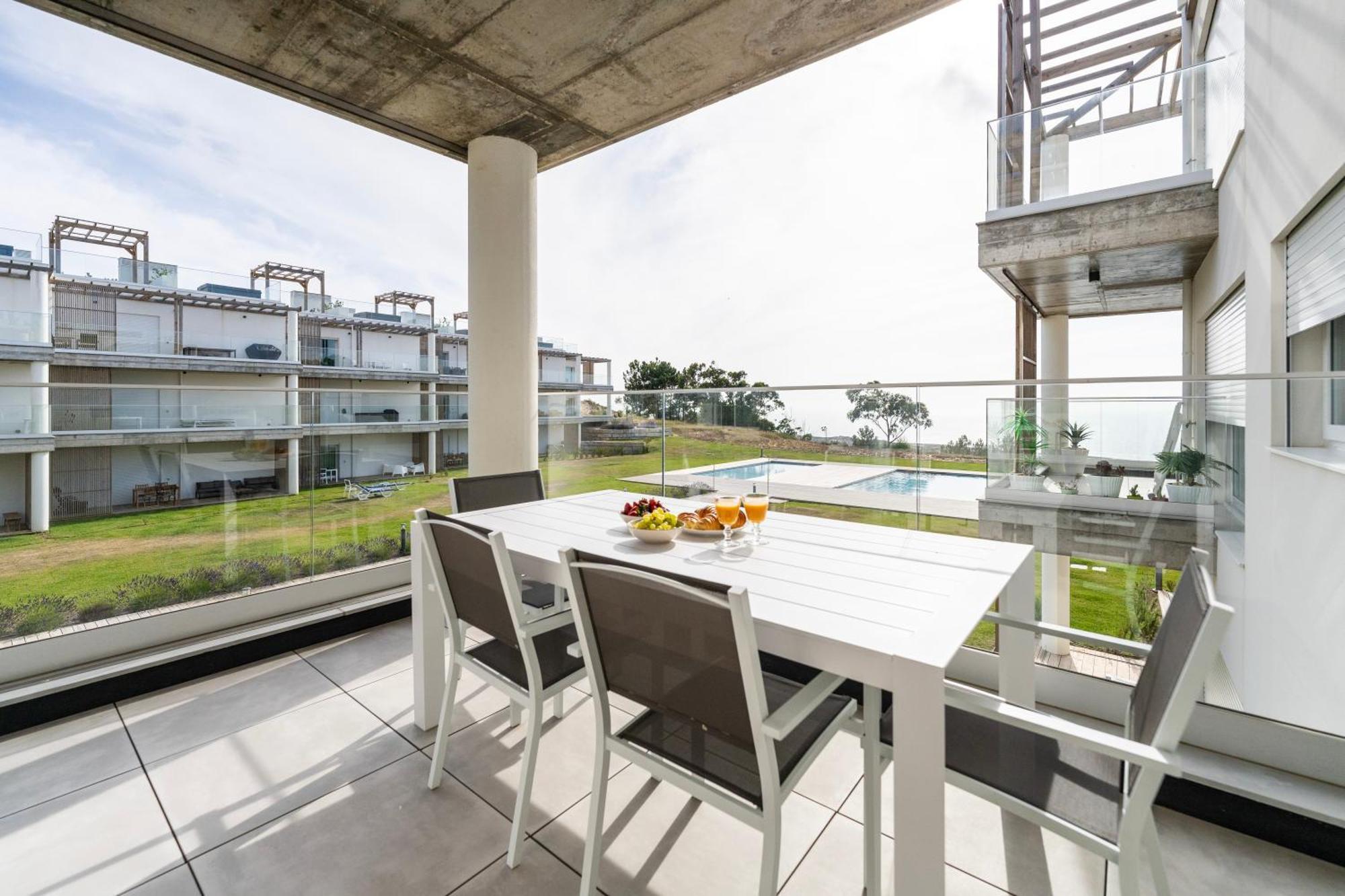 Mar A Vista - Condominium With Pool, Gym And Sea Views Ναζαρέ Εξωτερικό φωτογραφία